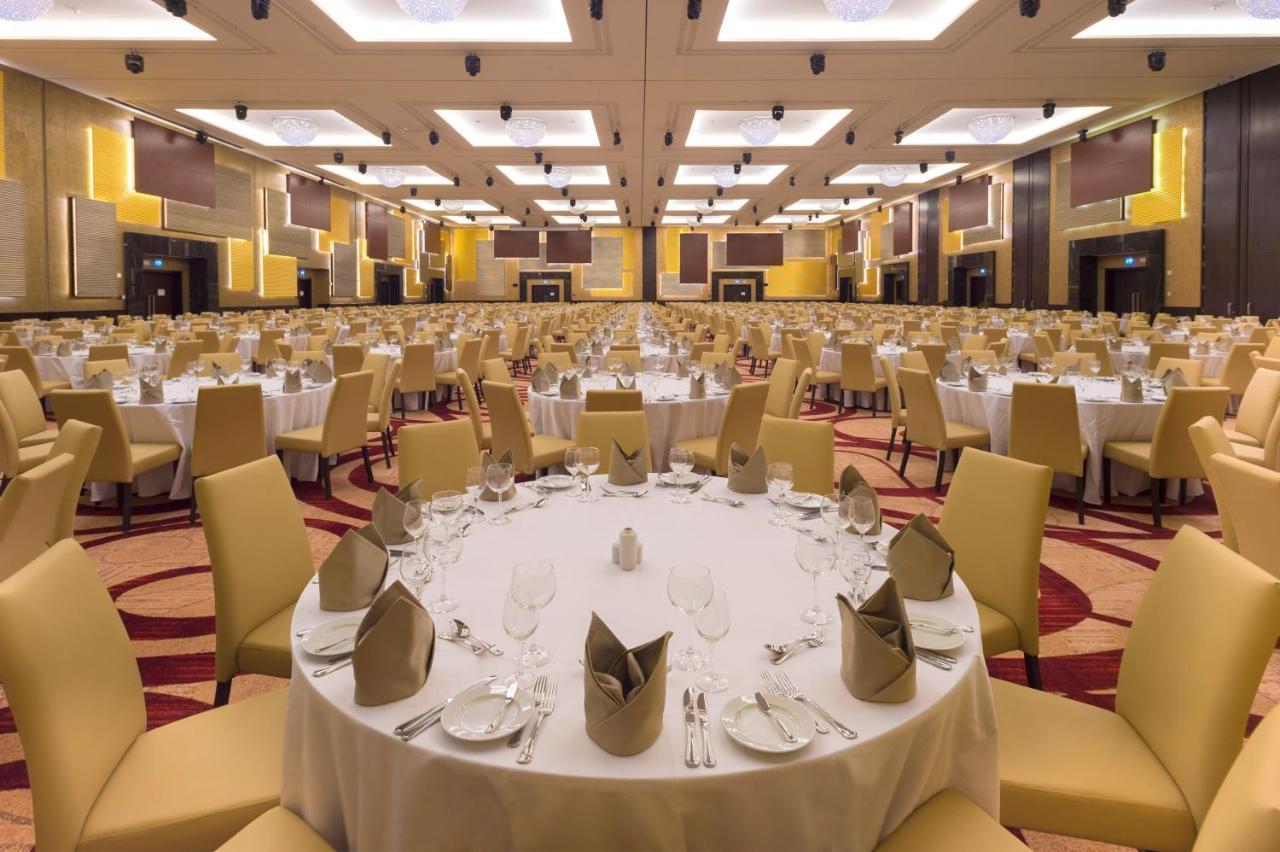 คราวน์ พลาซา ริยาดห์ อาร์ดีซี โฮเต็ล แอนด์ คอนเวนชั่น Hotel ภายนอก รูปภาพ The Grand Ballroom