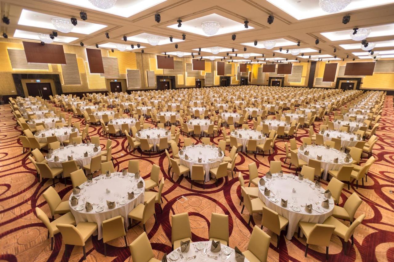 คราวน์ พลาซา ริยาดห์ อาร์ดีซี โฮเต็ล แอนด์ คอนเวนชั่น Hotel ภายนอก รูปภาพ The Grand Ballroom