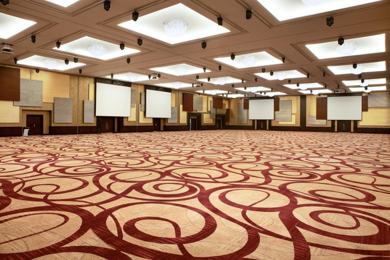 คราวน์ พลาซา ริยาดห์ อาร์ดีซี โฮเต็ล แอนด์ คอนเวนชั่น Hotel ภายนอก รูปภาพ The Grand Ballroom
