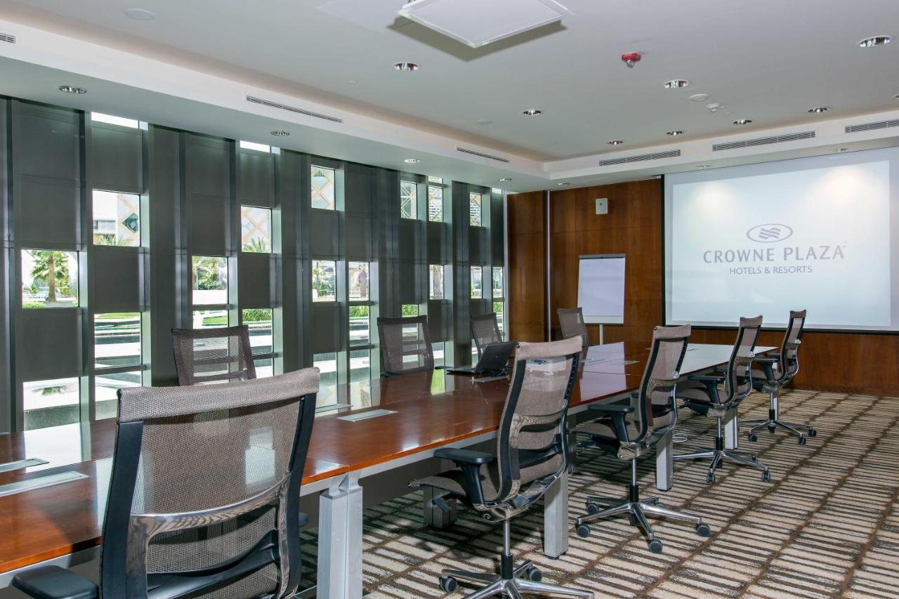 คราวน์ พลาซา ริยาดห์ อาร์ดีซี โฮเต็ล แอนด์ คอนเวนชั่น Hotel ภายนอก รูปภาพ Meeting room