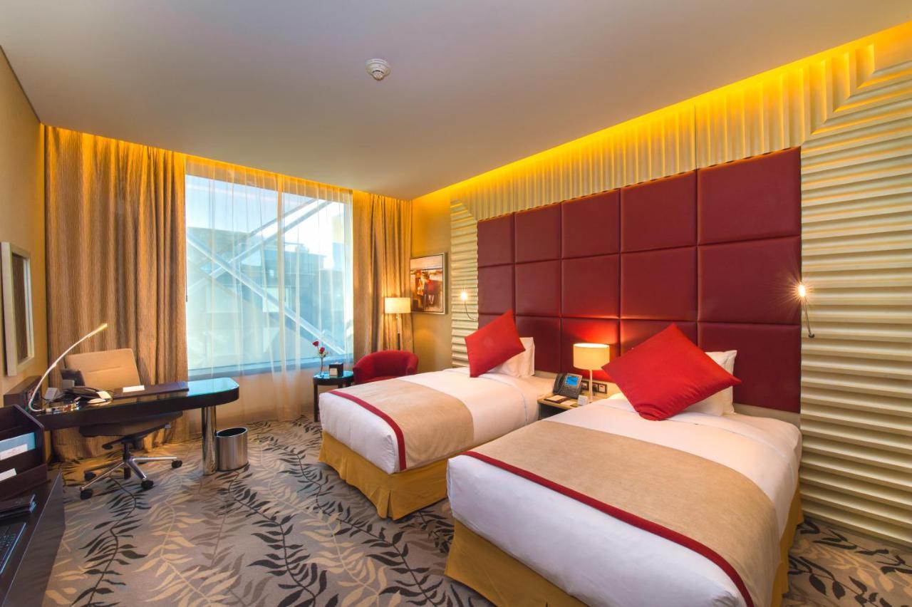 คราวน์ พลาซา ริยาดห์ อาร์ดีซี โฮเต็ล แอนด์ คอนเวนชั่น Hotel ภายนอก รูปภาพ Deluxe Room